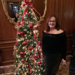 Meet your Posher, Debbie